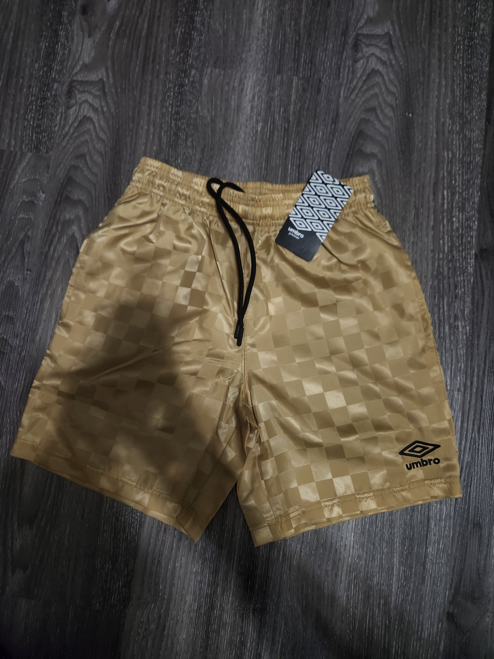 Umbro Checkered Short Gold